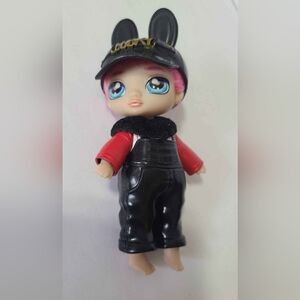 JEREMY HOPS NA NA NA SURPRISE